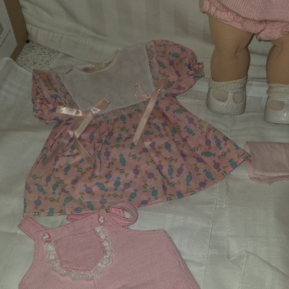 HM9 KT Factory Cabbage Patch Doll in Original CPK Duck Dress Outfit - Picture 3 of 9